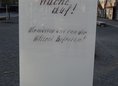 Ansicht Gedenktafel Elise und Otto Hampel - 2018