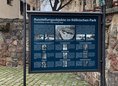 Ansicht Gedenktafel Ausstellungsobjekte im Köllnischen Park