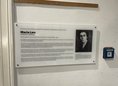Ansicht Gedenktafel Maria Leo - 2023