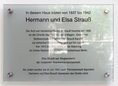 Ansicht Gedenktafel Elsa und Hermann Strauß - 2015
