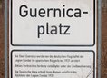 Ansicht Gedenktafel Guernicaplatz - 1998