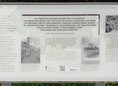 Ansicht Gedenktafel Informationstafel Plastik „Treblinka“