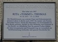 Ansicht Gedenktafel Rita 'Tommy' Thomas - 2024