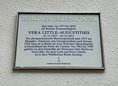Ansicht Gedenktafel Vera Little - 2024
