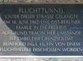 Ansicht Gedenktafel Fluchttunnel Zimmerstraße - 2018