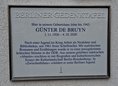 Ansicht Gedenktafel Günter de Bruyn - 2025