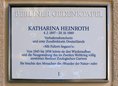 Ansicht Gedenktafel Katharina Heinroth - 1997