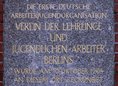 Ansicht Gedenktafel Verein der Lehrlinge und jugendlichen … - 1974