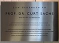 Ansicht Gedenktafel Curt Sachs - 2017