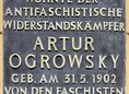 Ansicht Gedenktafel Artur Ogrowsky - 1950