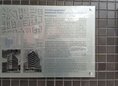 Ansicht Gedenktafel Verwaltungsgebäude Bayerischer Platz 1