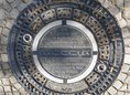 Ansicht Gedenktafel Morse-Notzeichen SOS - 2024