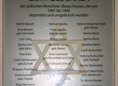 Ansicht Gedenktafel Jüdische Hausbewohnerinnen und -bewohner der …